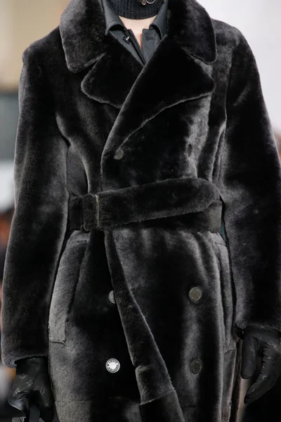 Look 7